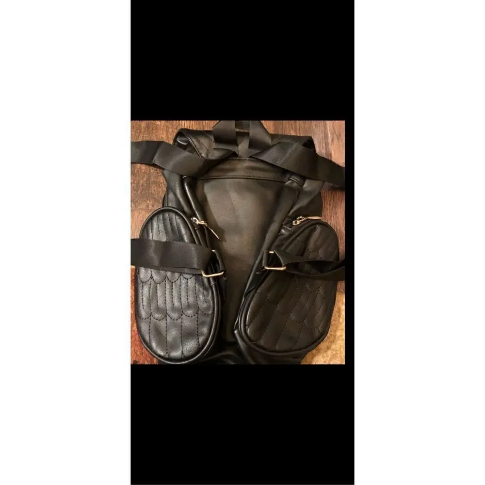 Black Owl Backpack with adjustable straps, soft, PU, leather versatile, travel b
